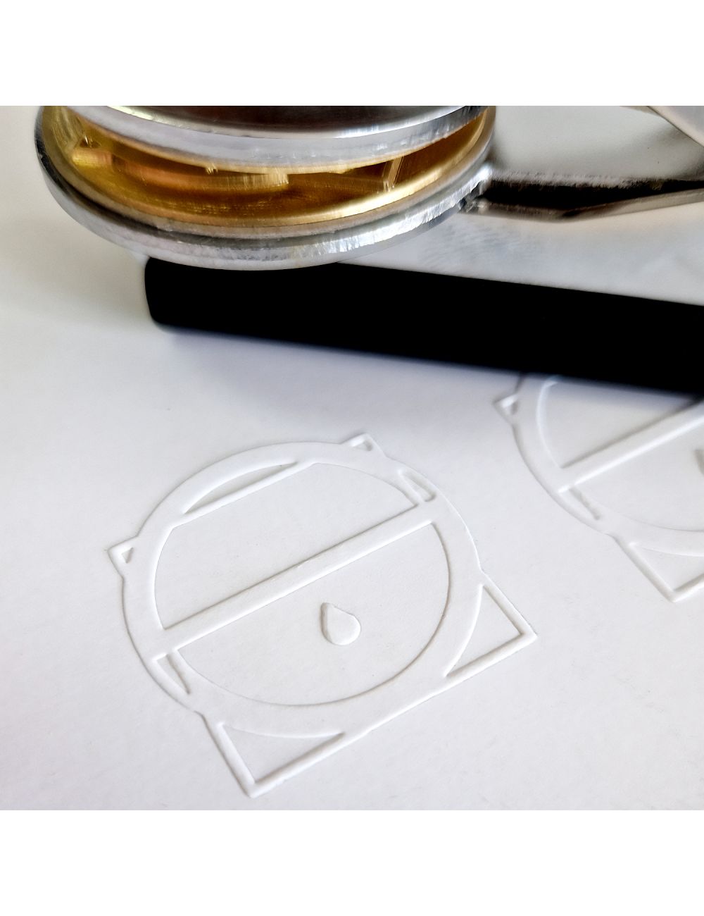 Suchy stempel 41 mm z...