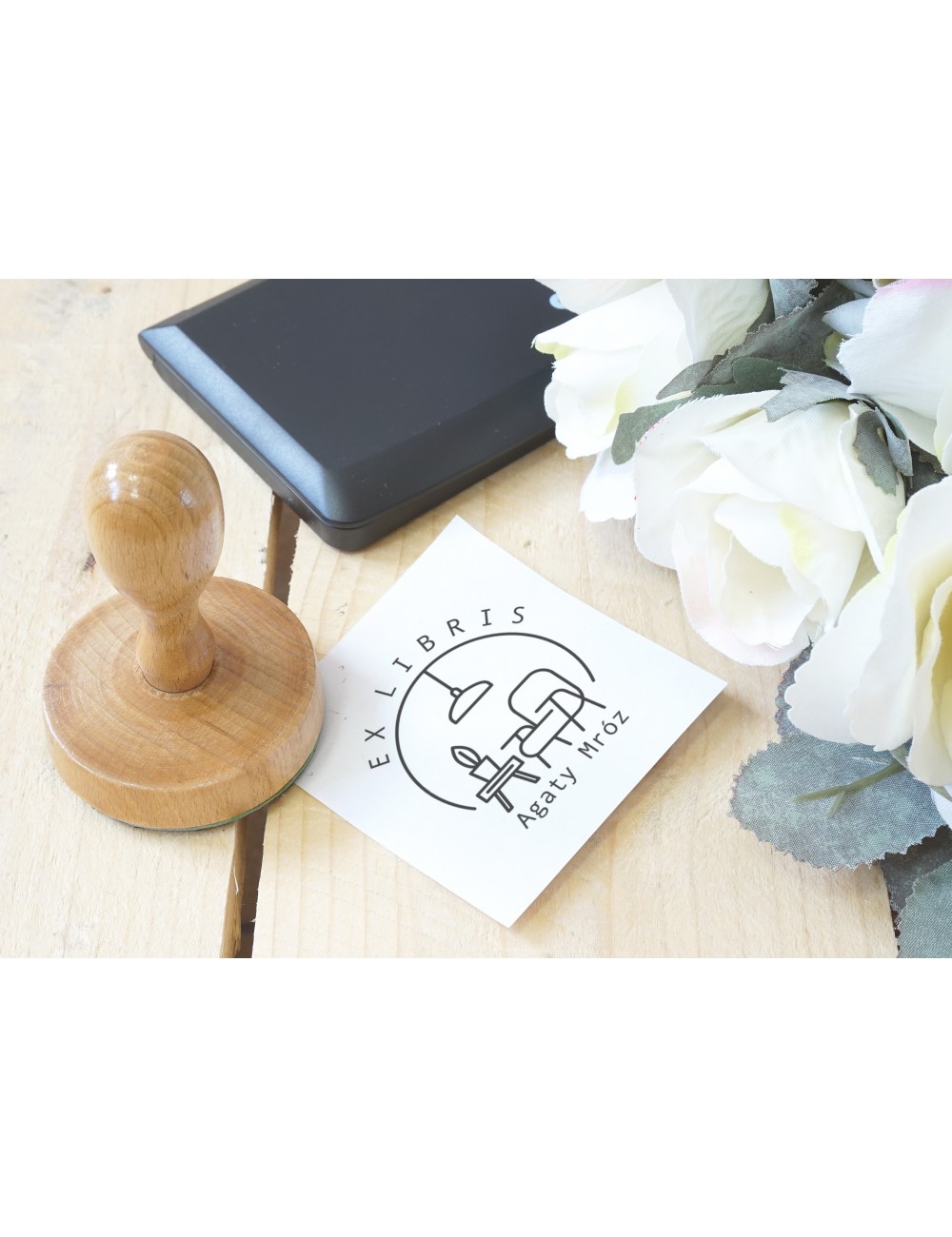 Prezent stempel EX LIBRIS...