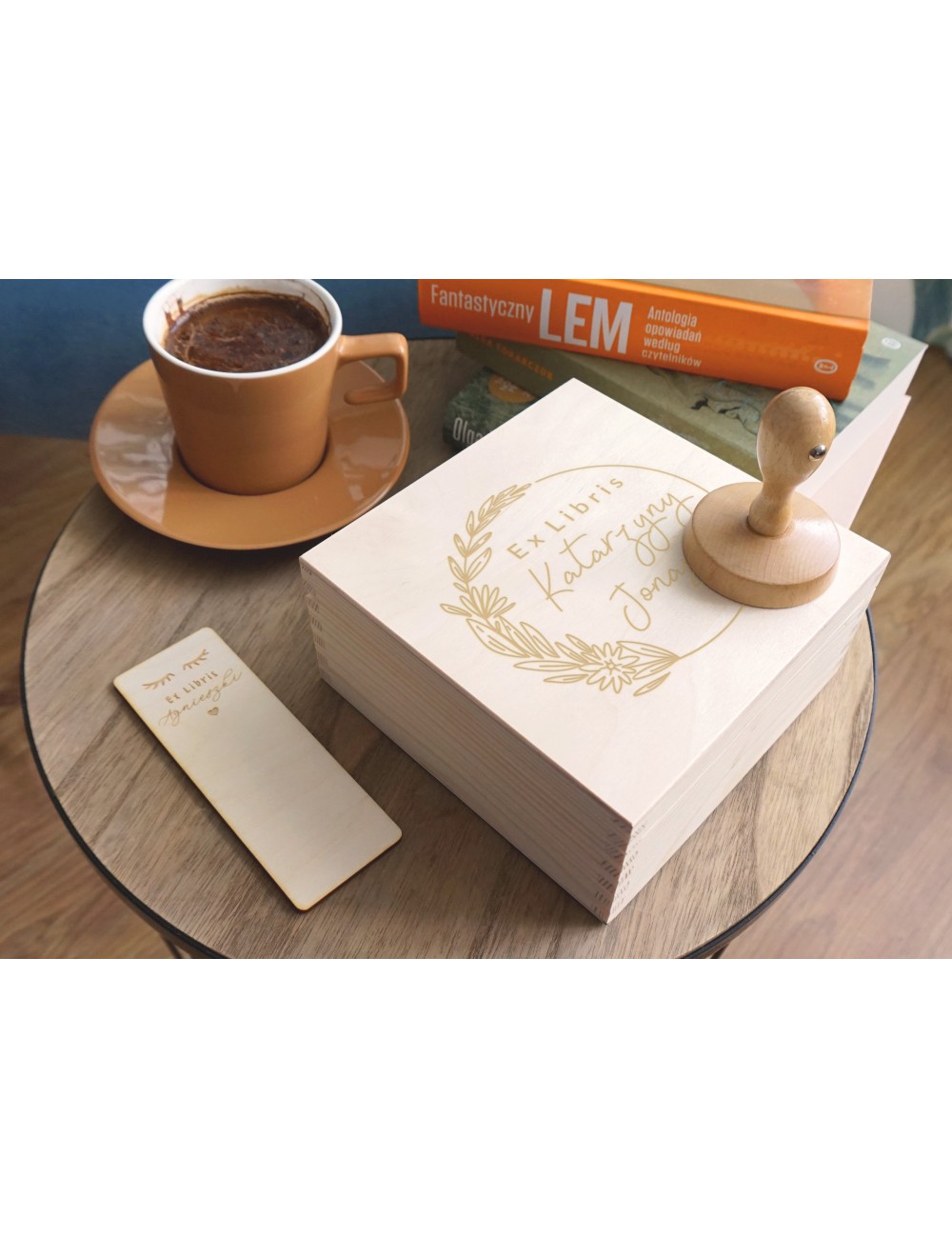 Prezent stempel EX LIBRIS...